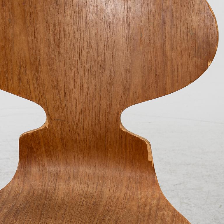 Arne Jacobsen, four 'Ant' chairs, Fritz Hansen, Denmark, 1950s/60s.