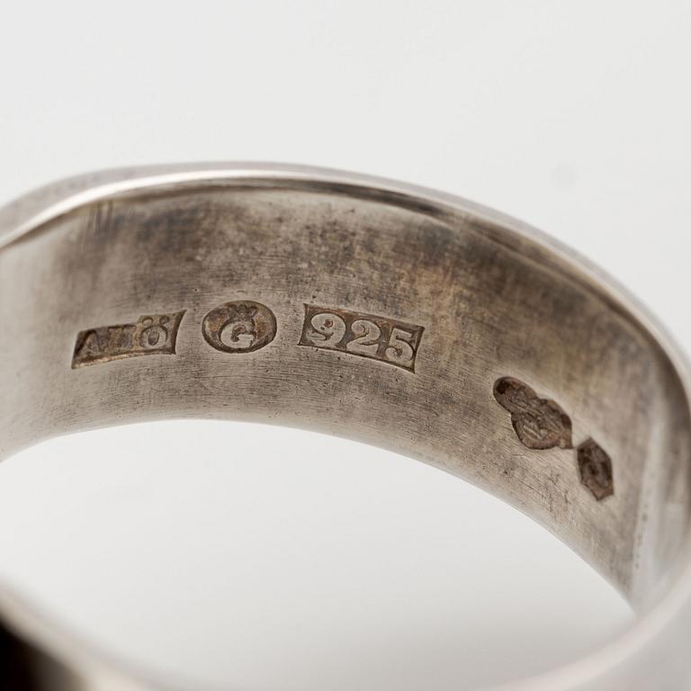 Anders Högberg, ring, sterlingsilver med sten.