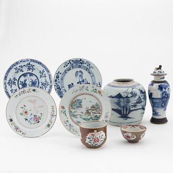 A group of Chinese porcelain, Qing dynasty, 18th and 19th Century.