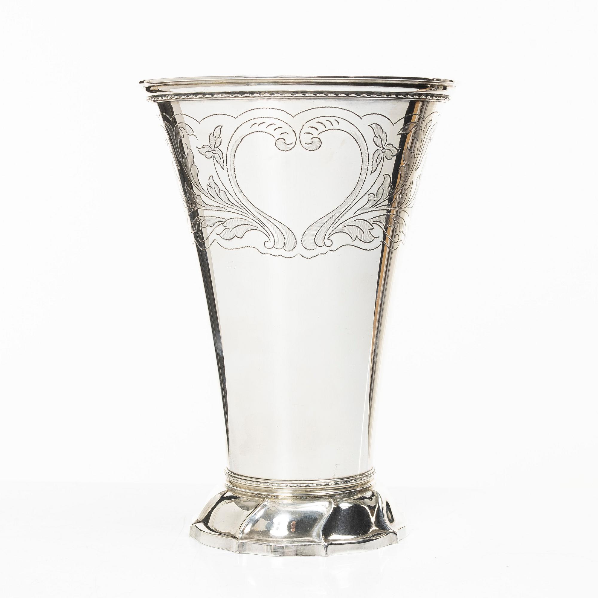 Guldsmedsaktiebolaget (GAB), A Swedish silver beaker, Stockholm 1934.