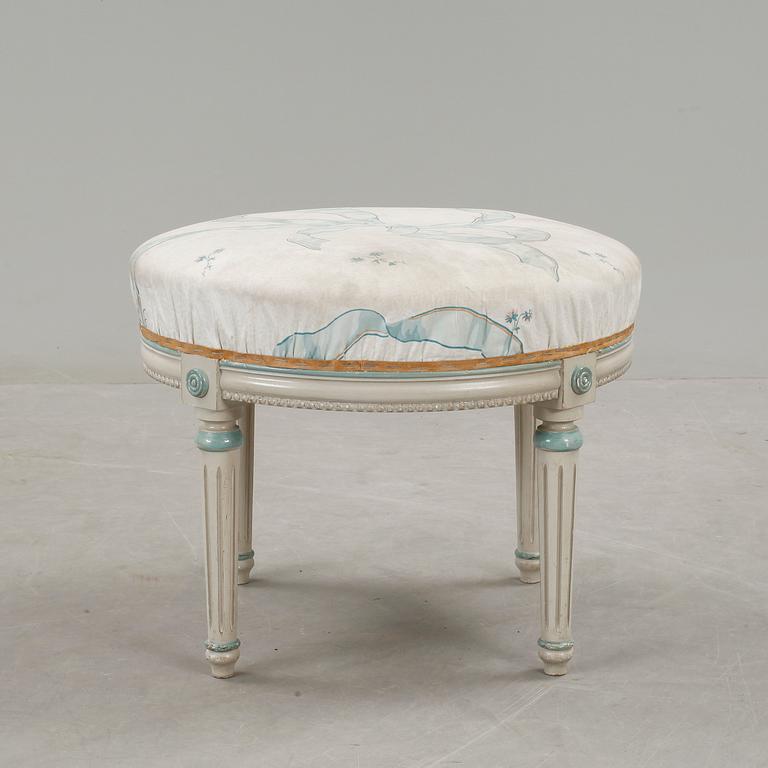 TABURETT, gustaviansk stil, 1900-tal.