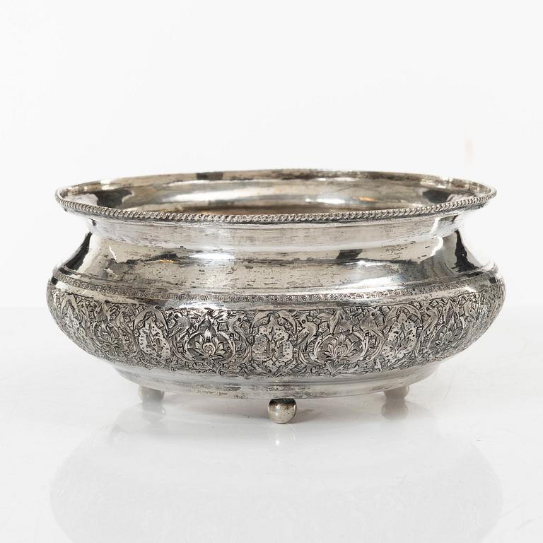 A Persian silver bowl, Vartan Isfahan, 20th century.