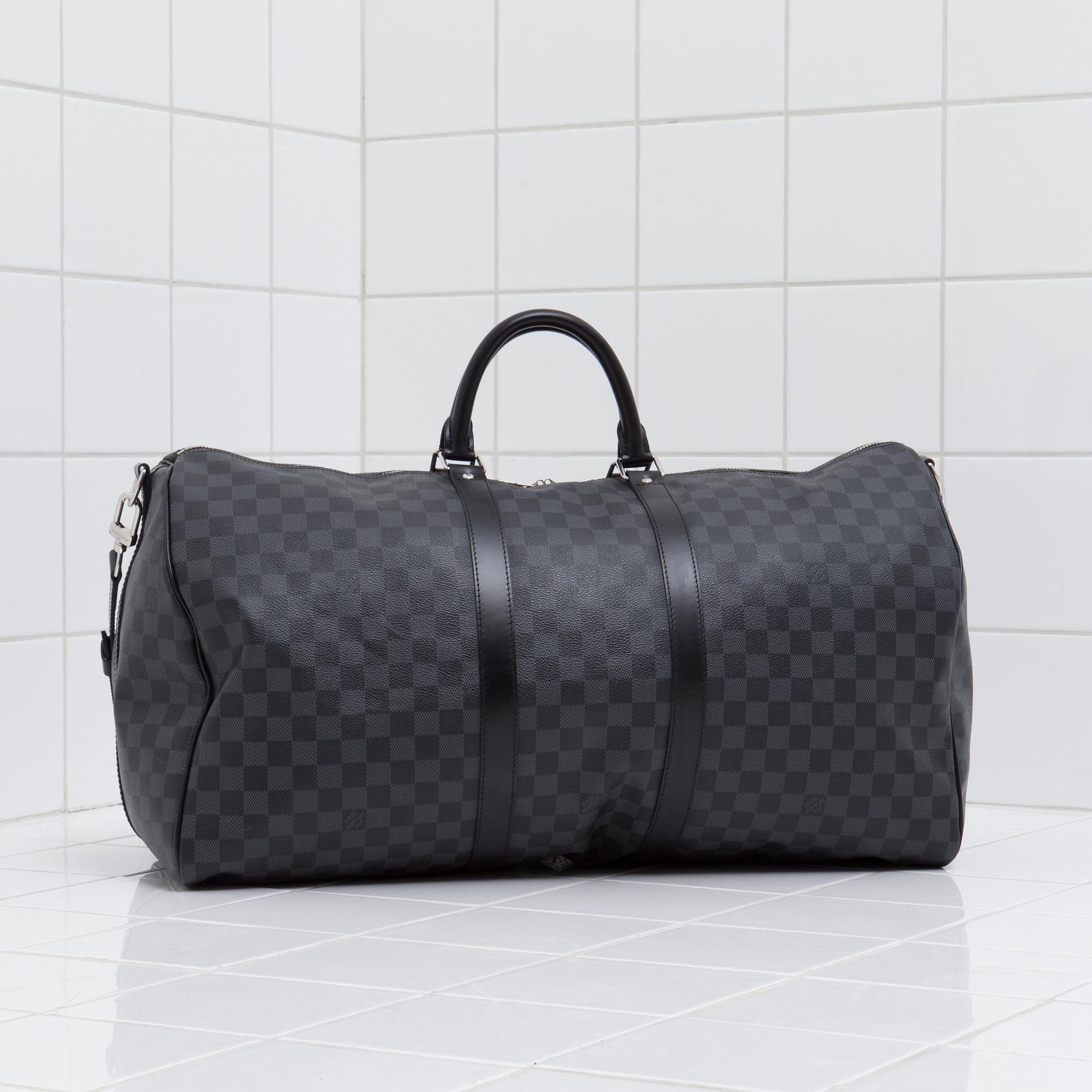 VÄSKA, "Keepall 55 bandouliere damier graphite", Louis Vuitton.