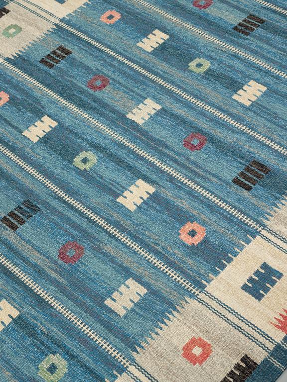 Carl Dangel, A CARPET, flat weave, ca 262 x 172,5 cm, signed CD (Carl Dangel). Sweden around the middle of the 20th century.