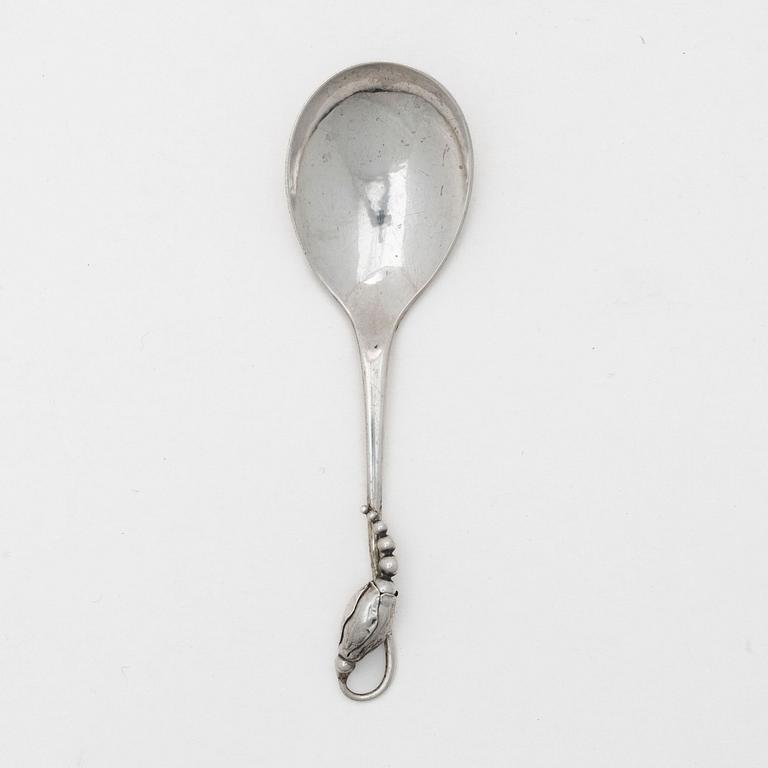 Georg Jensen, serveringssked, silver, "Magnolia / Blossom", Danmark 1927.