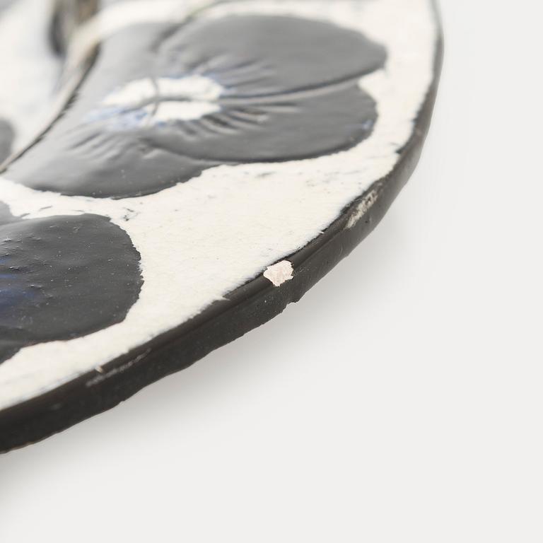 Birger Kaipiainen, dekorationsfat, stengods signerat Kaipiainen.