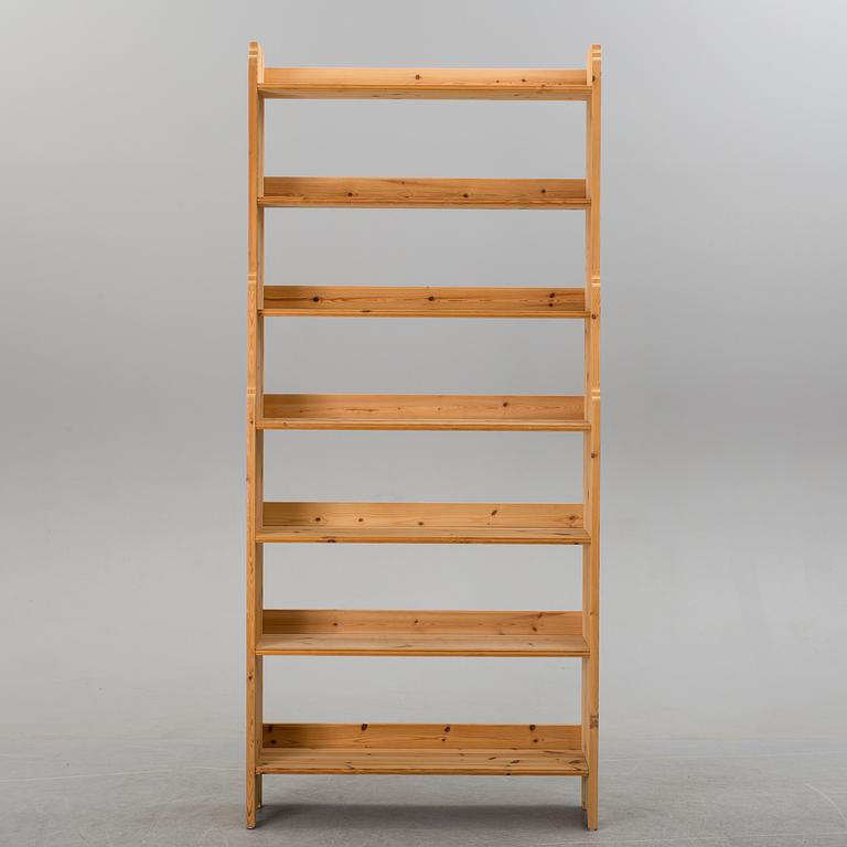 A 'Ekolsund' shelf by IKEA.