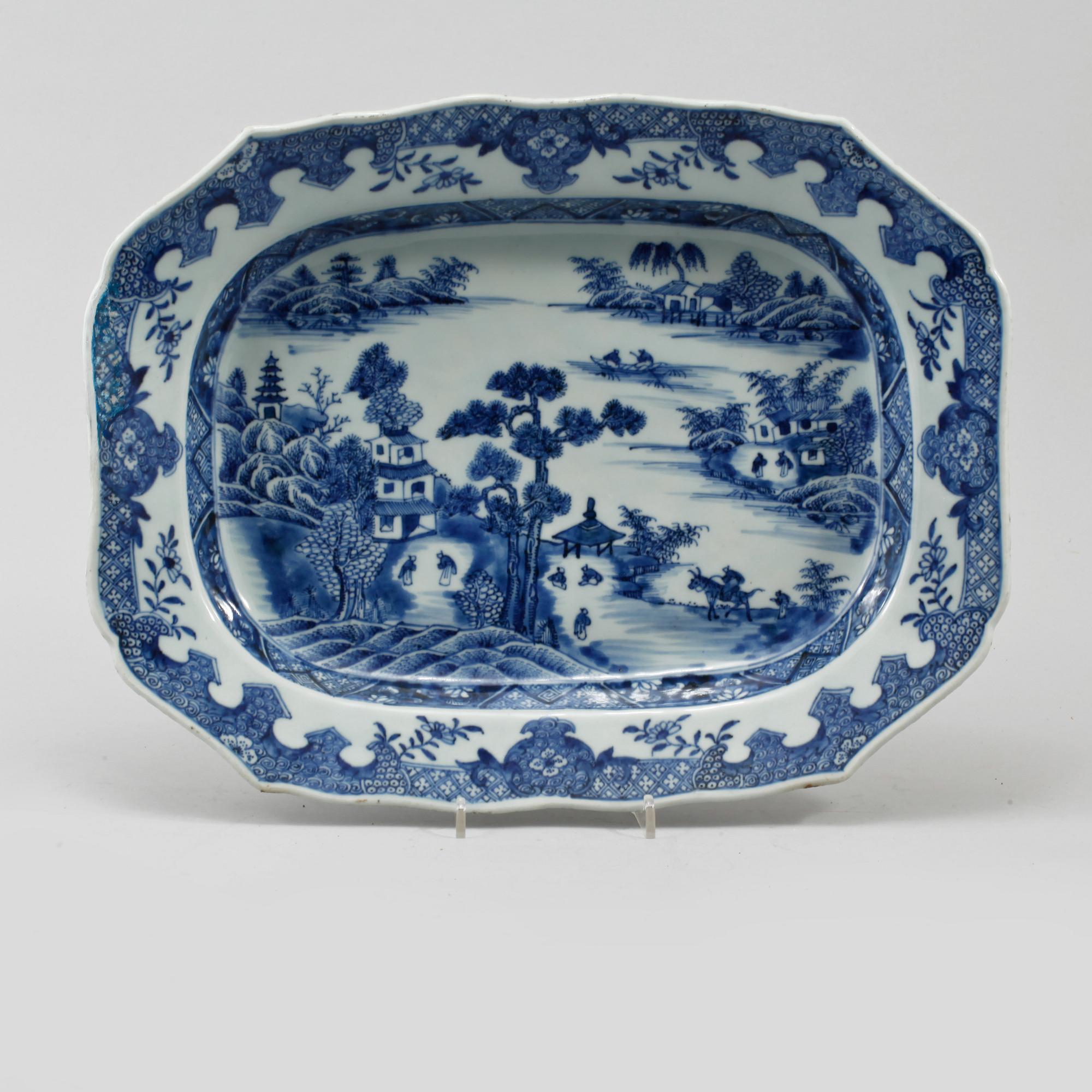 UNDERFAT, porslin, Kina, 1700-tal.