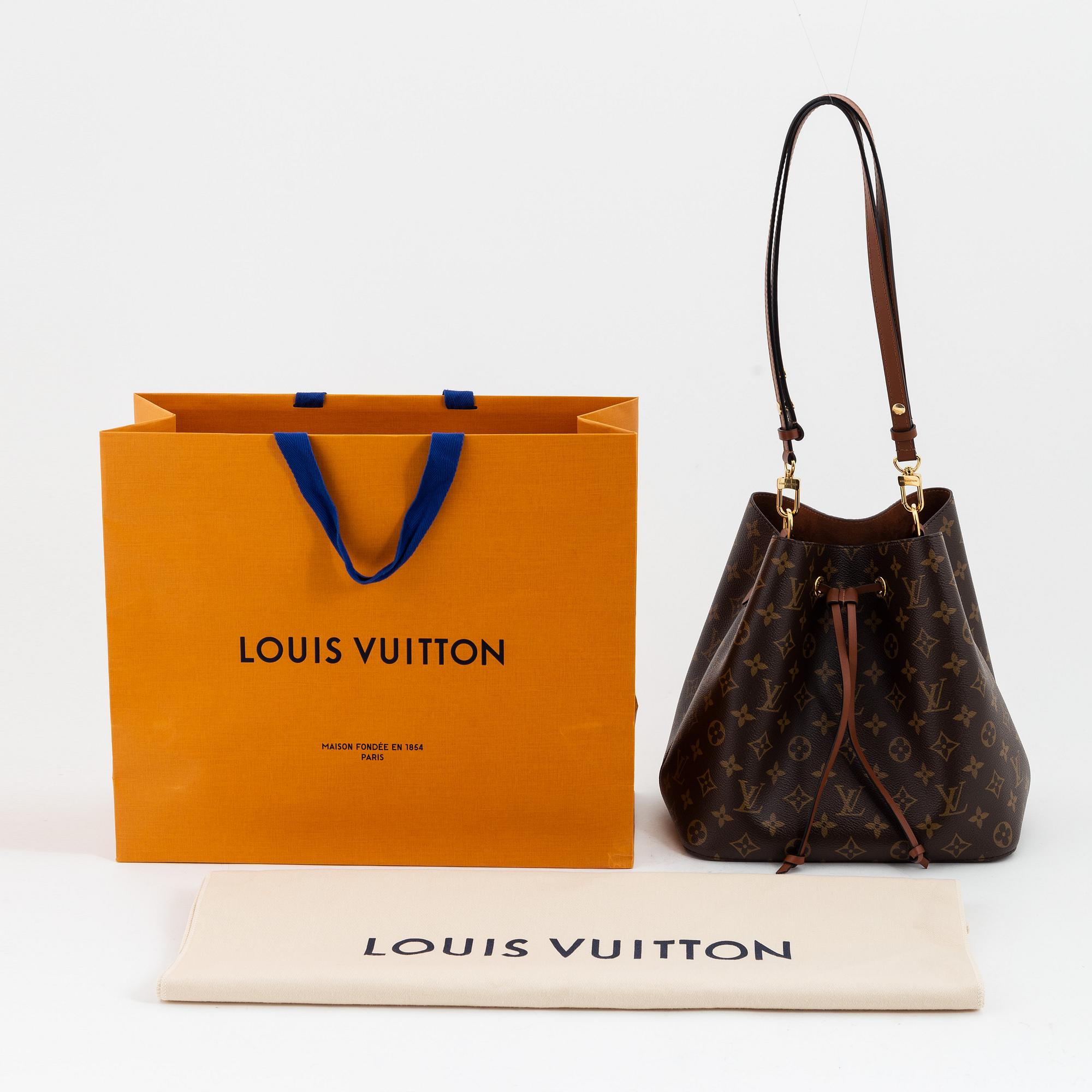 Louis Vuitton, a NéoNoé monogram canvas bag.