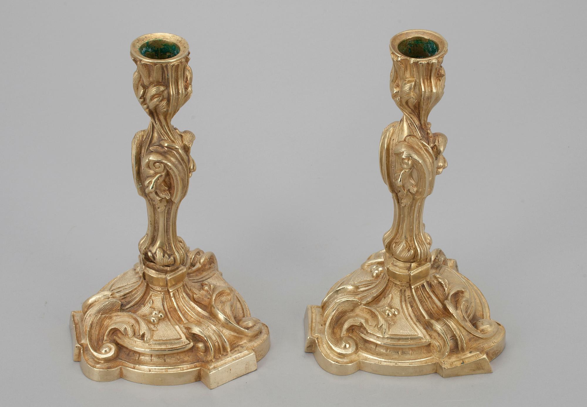 LJUSSTAKAR, förgylld brons, rokoko stil, möjligen Ryssland 1800-talets mitt.