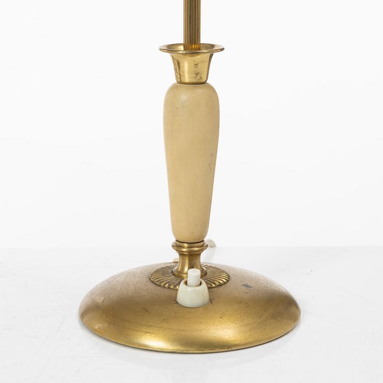 Bertil Brisborg, a pair of table lamps model 32149, Nordiska Kompaniet 1940s.