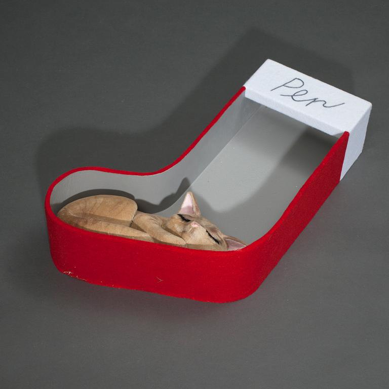 JULSTRUMPA MED KATT, "Per", NK 2013, JoAnn Tan Studio.