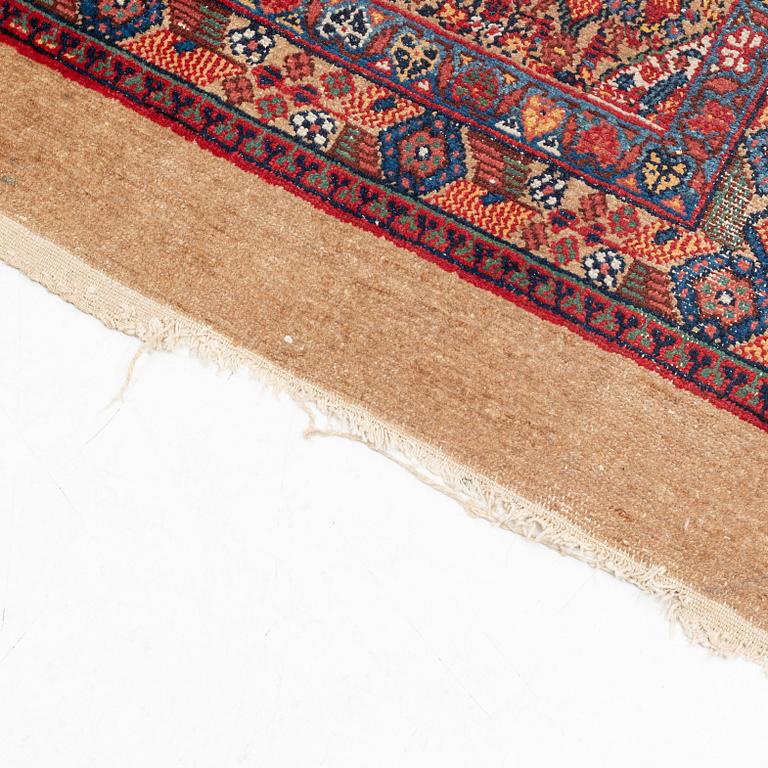 An antique Sarab runner, ca 360 x 94 cm.