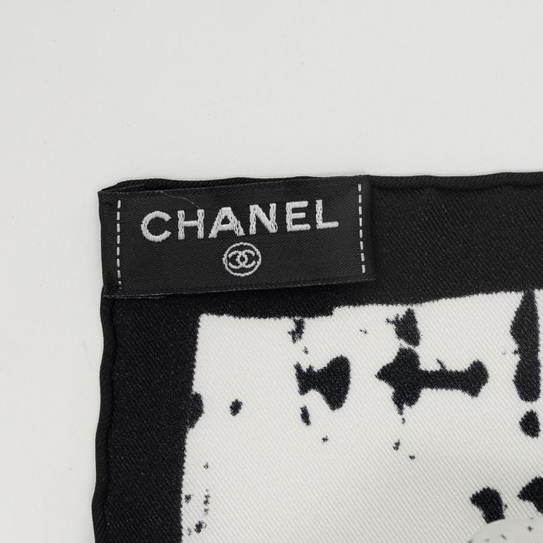 Chanel, scarf.