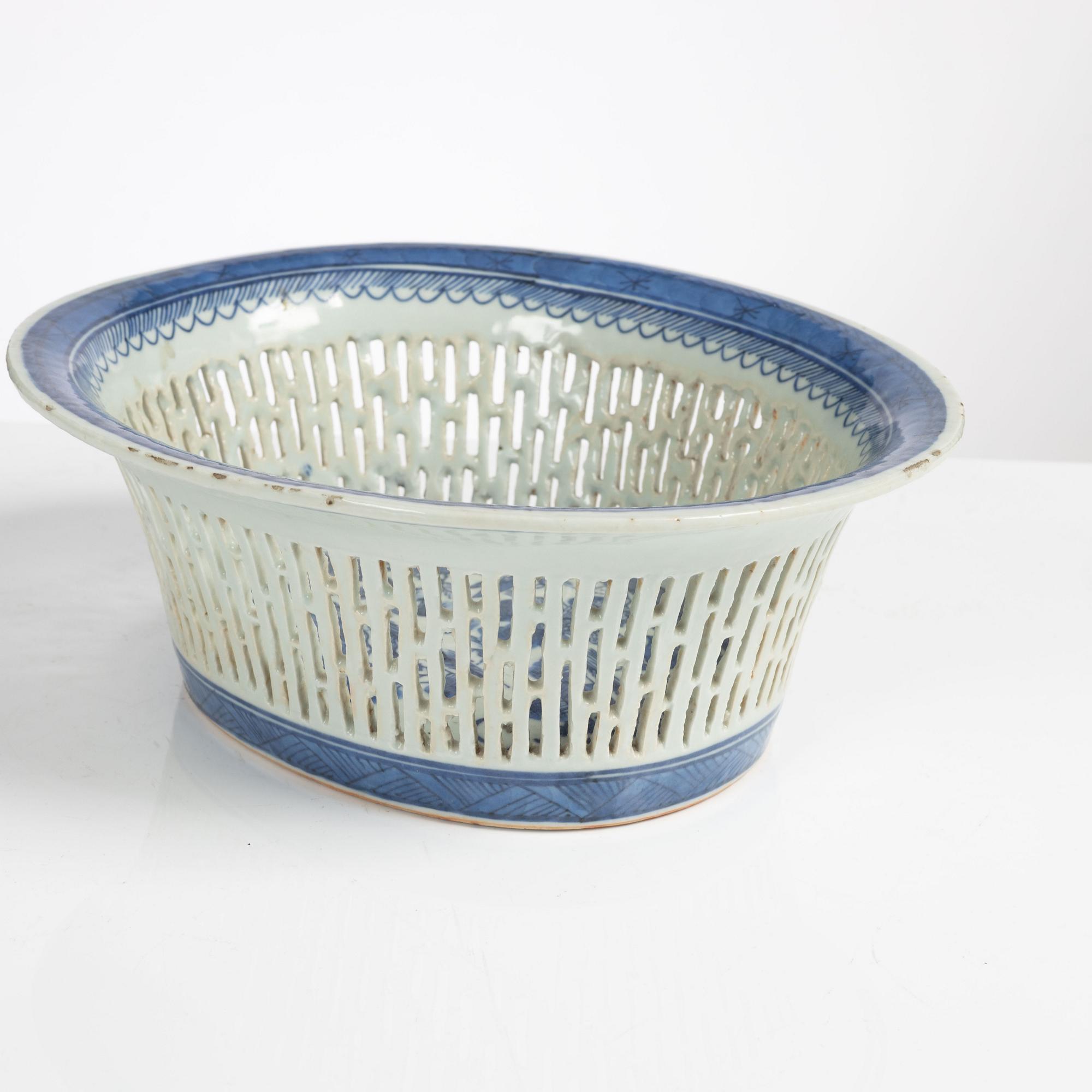 Gallerskål, porslin, Kina, Qingdynastin, 1800-tal.