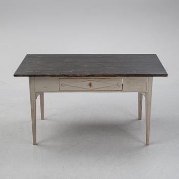 A gustavian style writing desk from the 19th century.