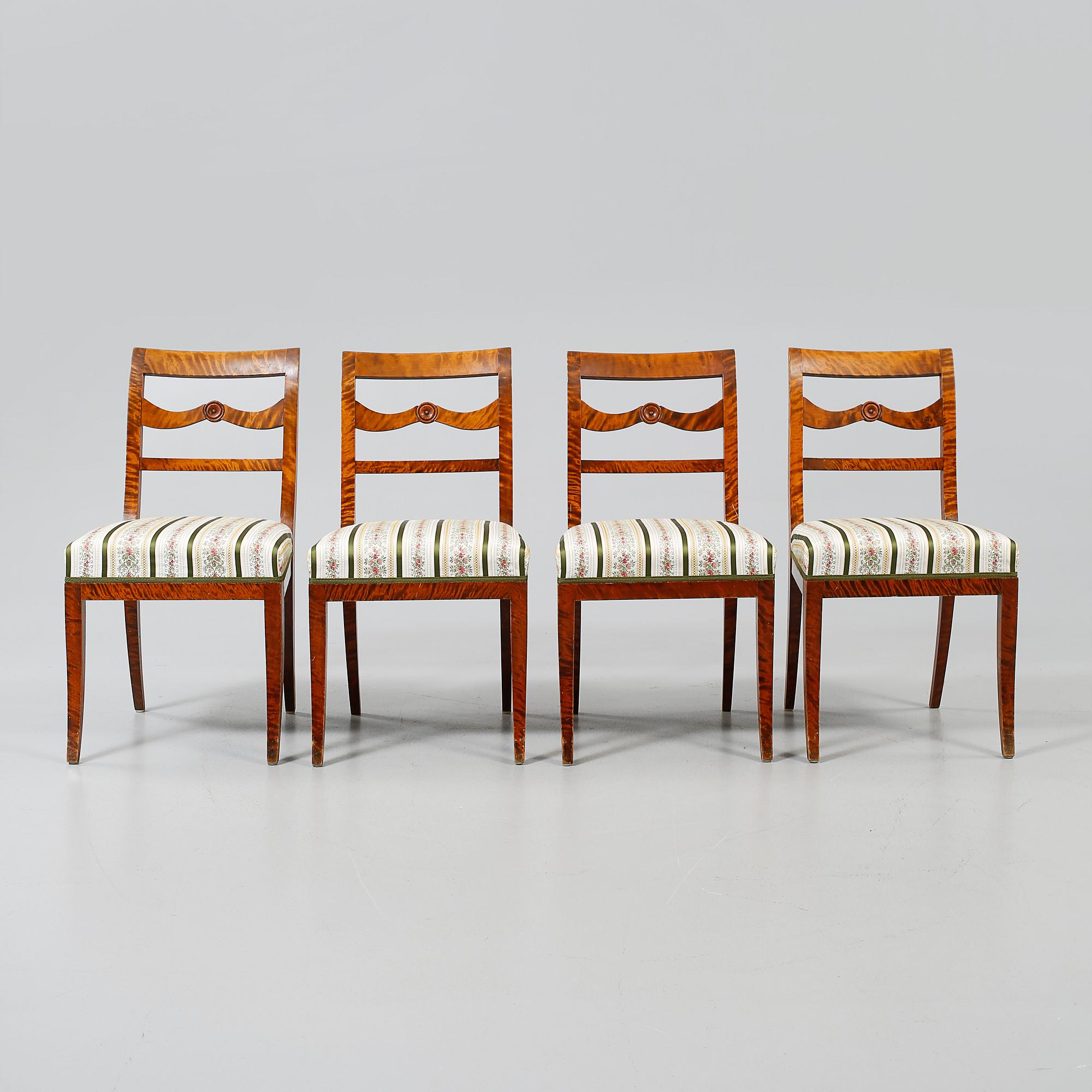 KARMSTOLAR, ett par samt STOLAR, 4 st, Karl Johan-stil, 1920/1930-tal.