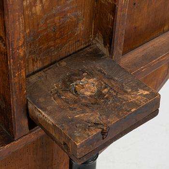 Fällbord, Mälardalen, omkring år 1800.