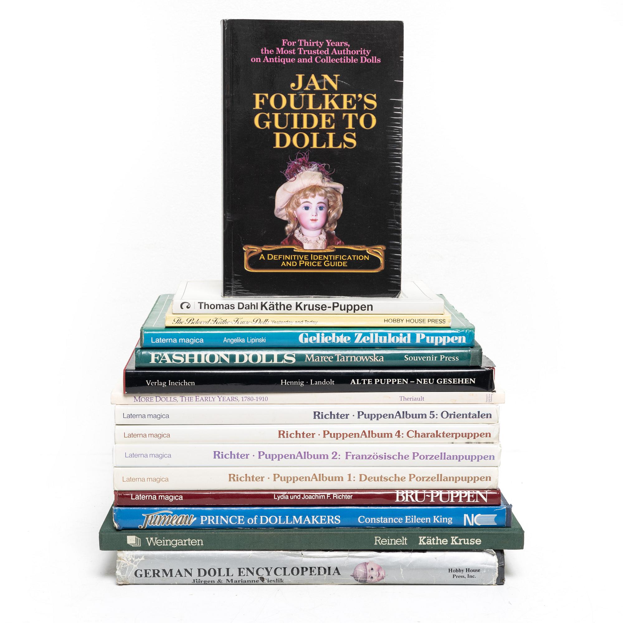 Doll literature, 15 parts, including "Fashion Dolls," "Bru-Puppen," "Jumeau," & "Käthe Kruse".