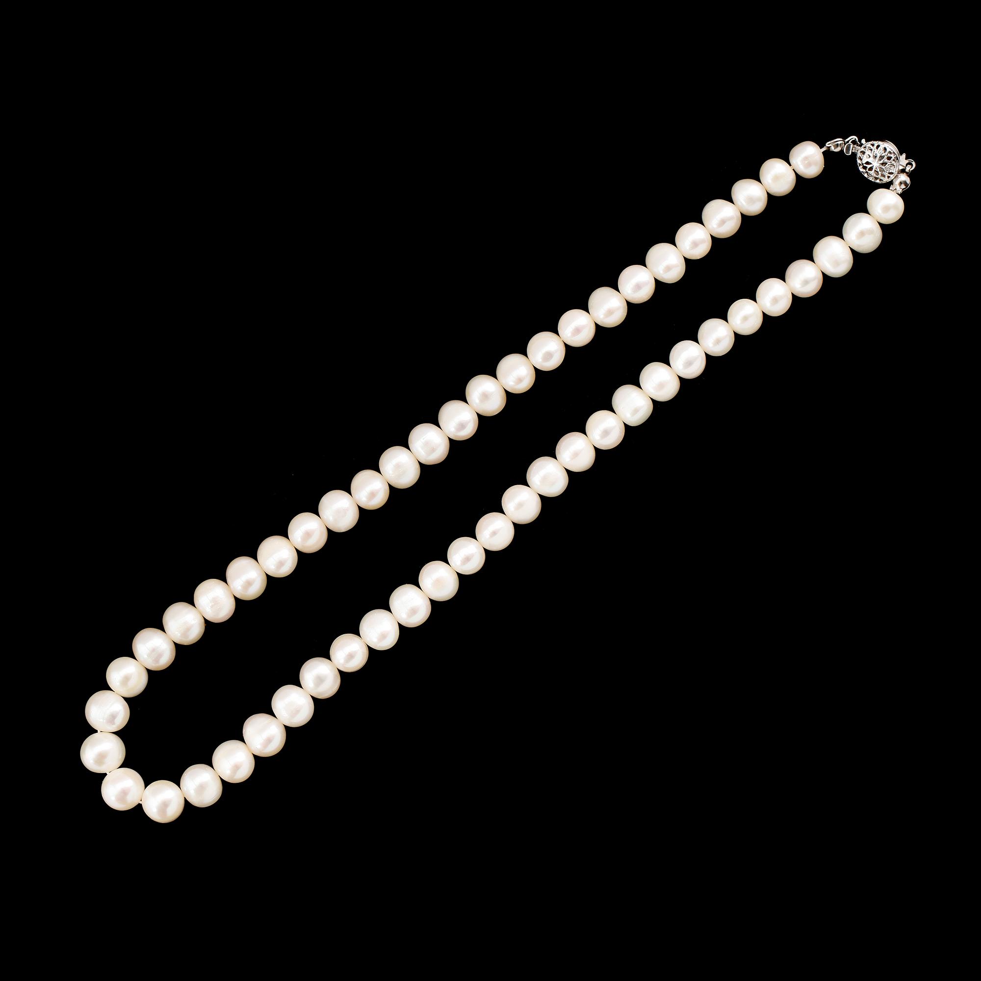 PÄRLCOLLIER, odlade sötvattenpärlor.