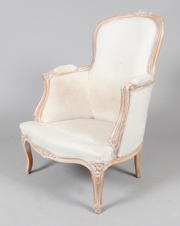 FÅTÖLJ, rokokostil, 1900-talets andra hälft.