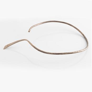 Birgitta Sanitate, neck ring, silver.