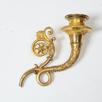 Kandelabrar, ett par, för fyra ljus, Frankrike, 1800-talets början, Empire.