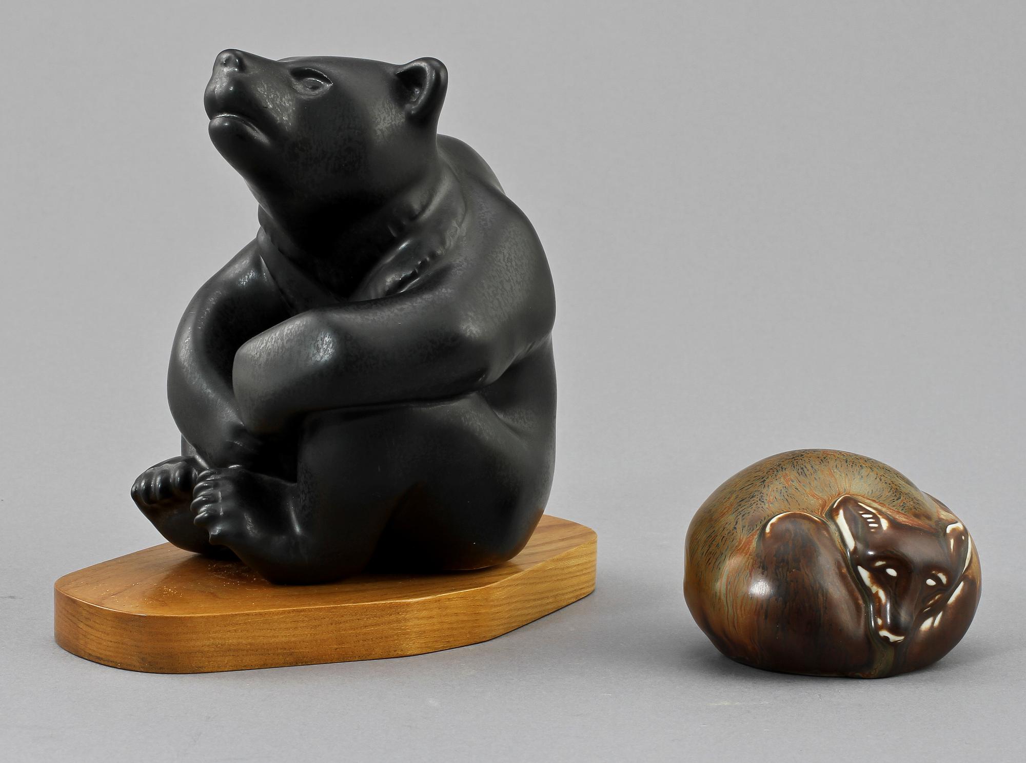 FIGURINER, 2 st, stengods, Gunnar Nylund, Rörstrand, 1900-tal.