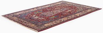 A semi-antique Keshan rug, c. 216 x 137 cm.