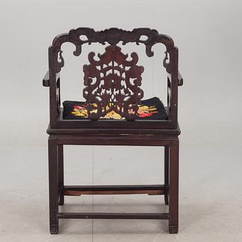 KARMSTOL, Kina. Omkring 1900.