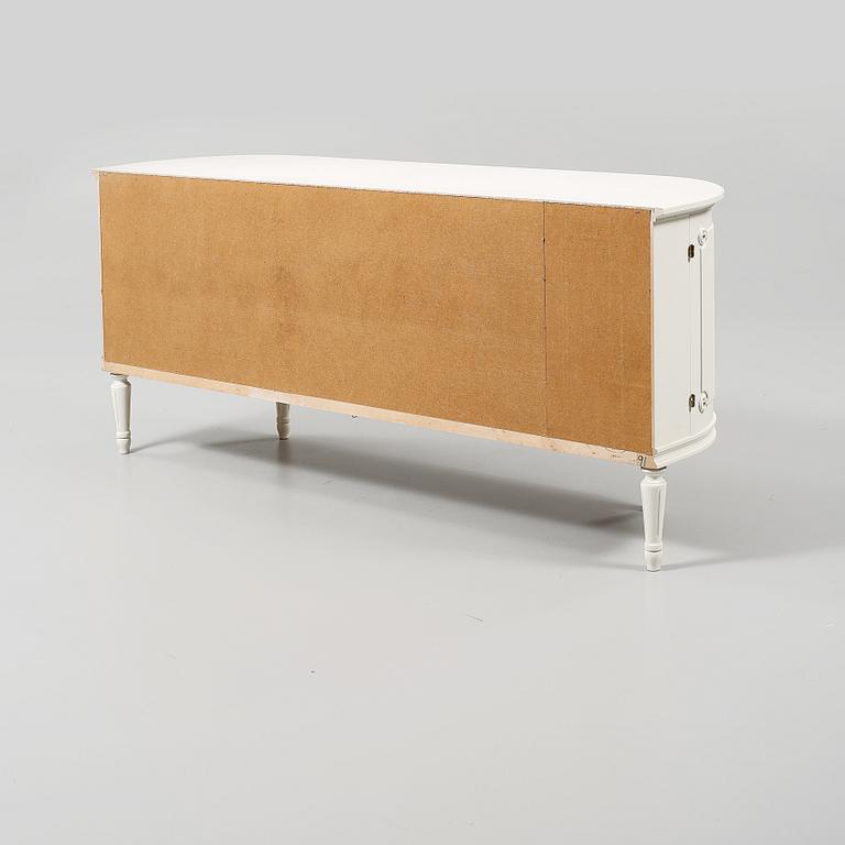 SIDEBOARD, gustaviansk stil, 1900-talets andra hälft.