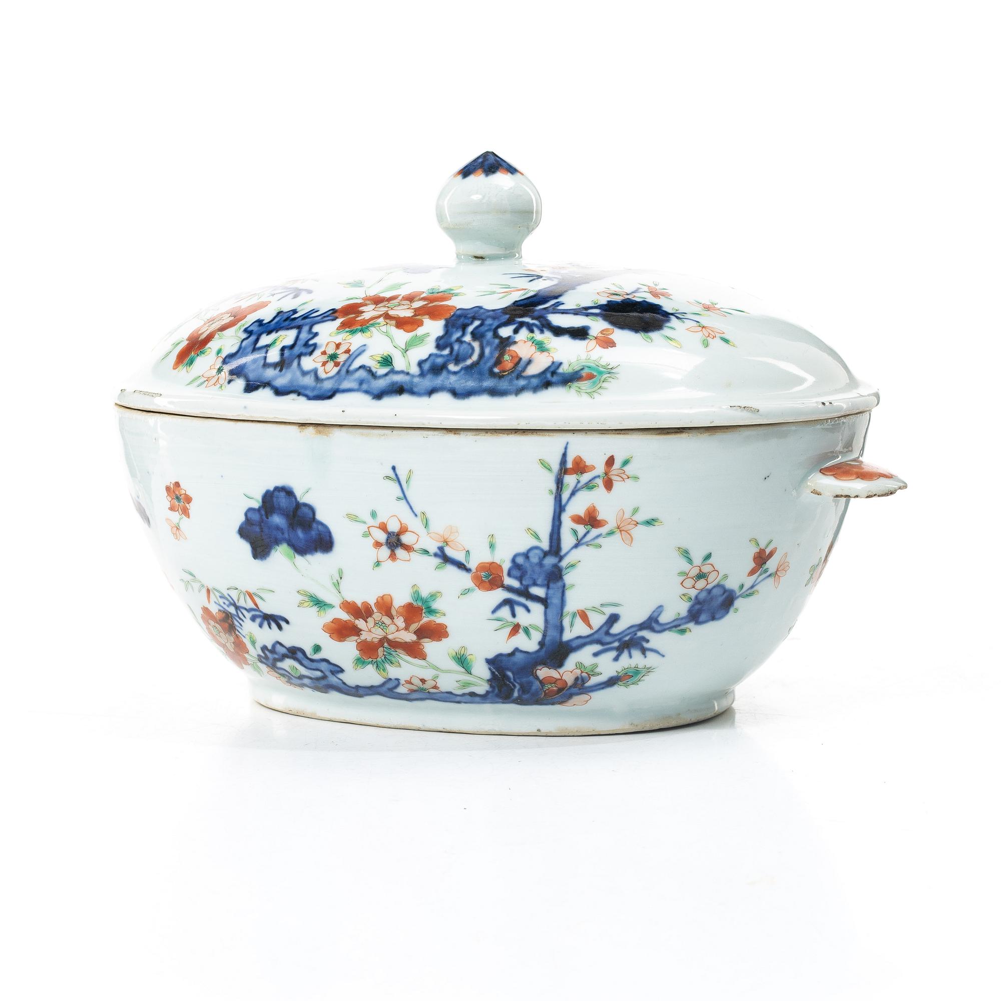 Terrin, porslin, Kina, Qing Dynastin, Qianlong 1736-95.