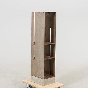 Cornelia Lindlöf, vedställ "Manhattan cabinet" Röshult 2000-tal.