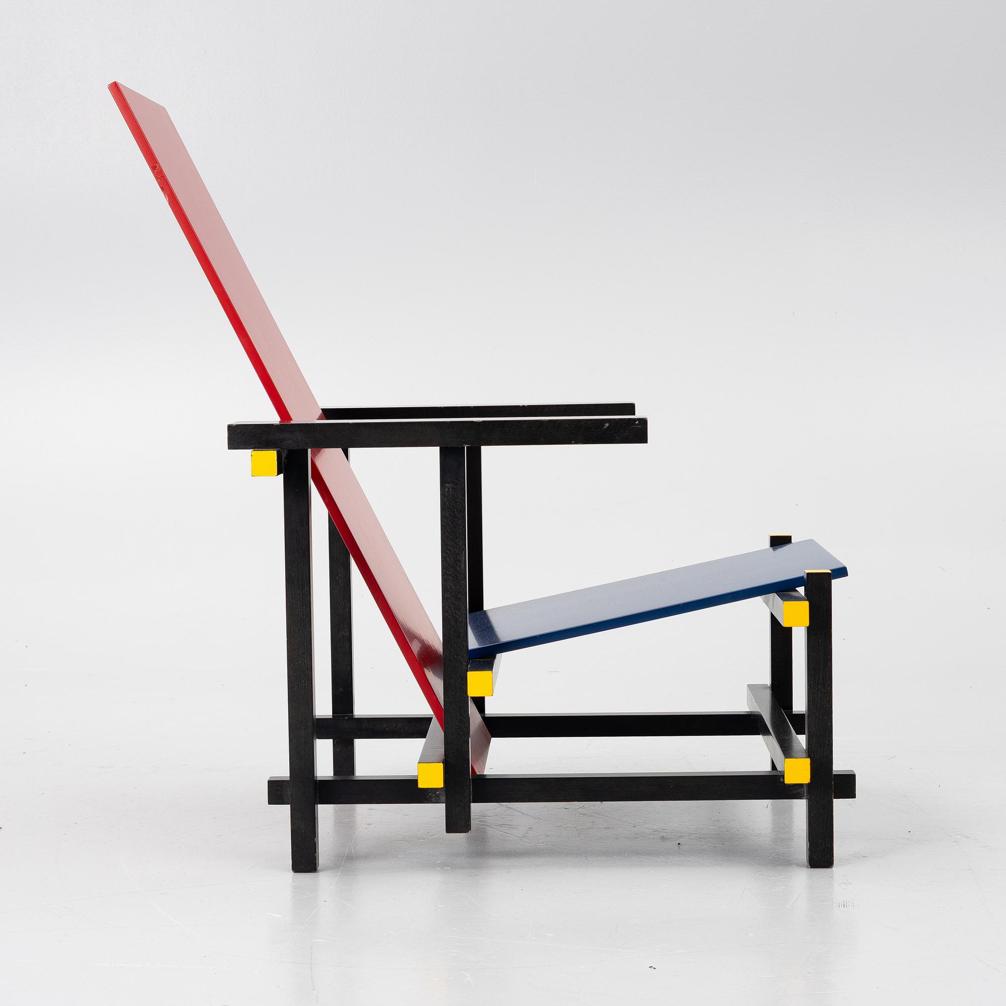 Gerrit Rietveld, “Red and blue chair”, Cassina, contemporary.