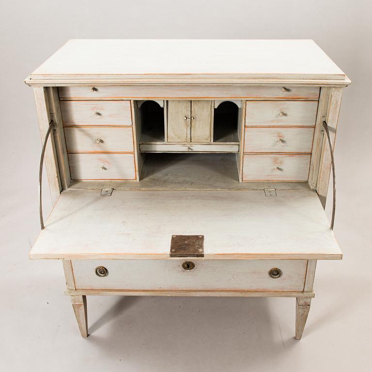 An early-19th-Century secretaire.