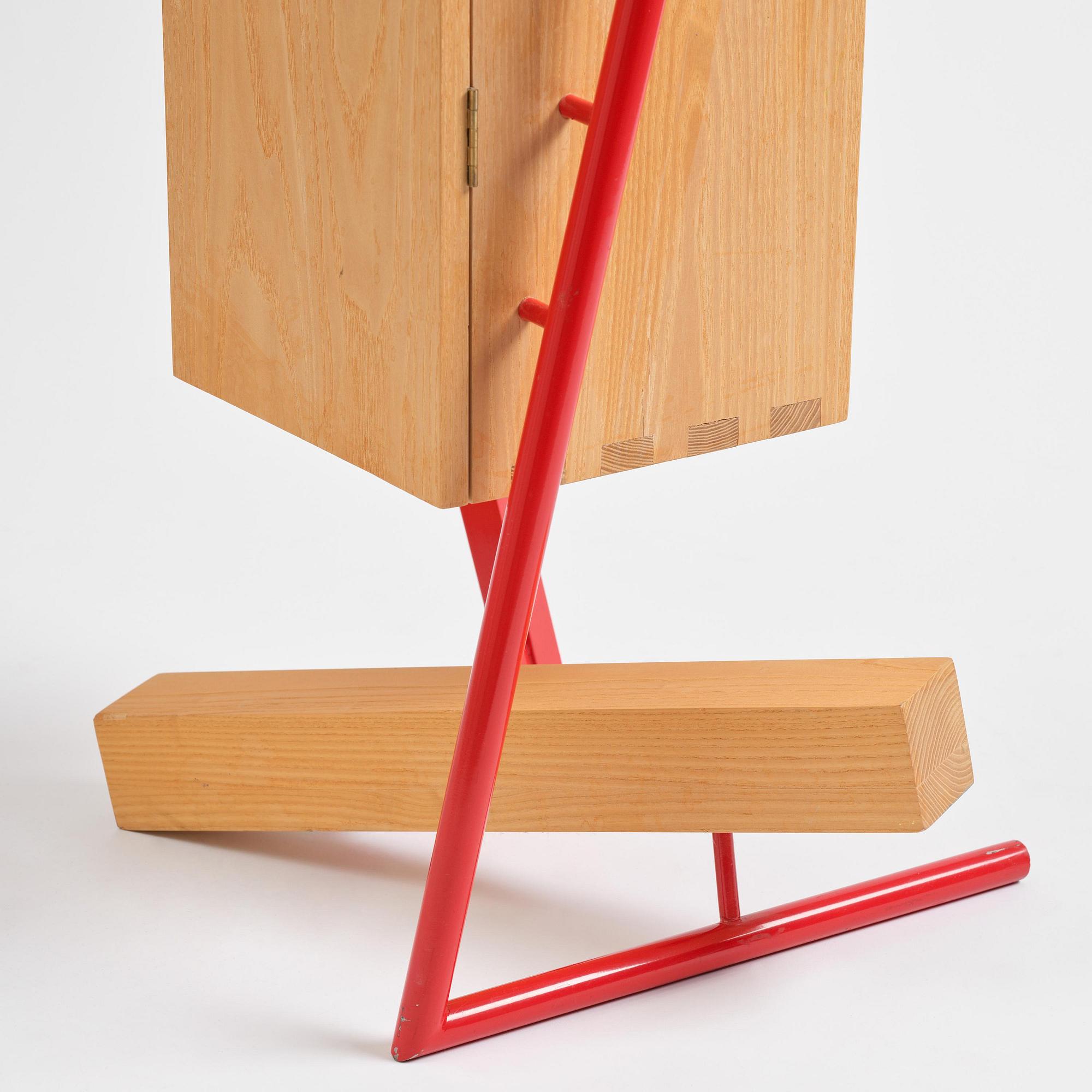 Sigurdur Gustafsson, a “Twist” cabinet, Källemo, Värnamo, 2002.