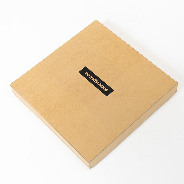 AKAY, & Peter Baranowski/Barsky Brothers, "Traffic Island".