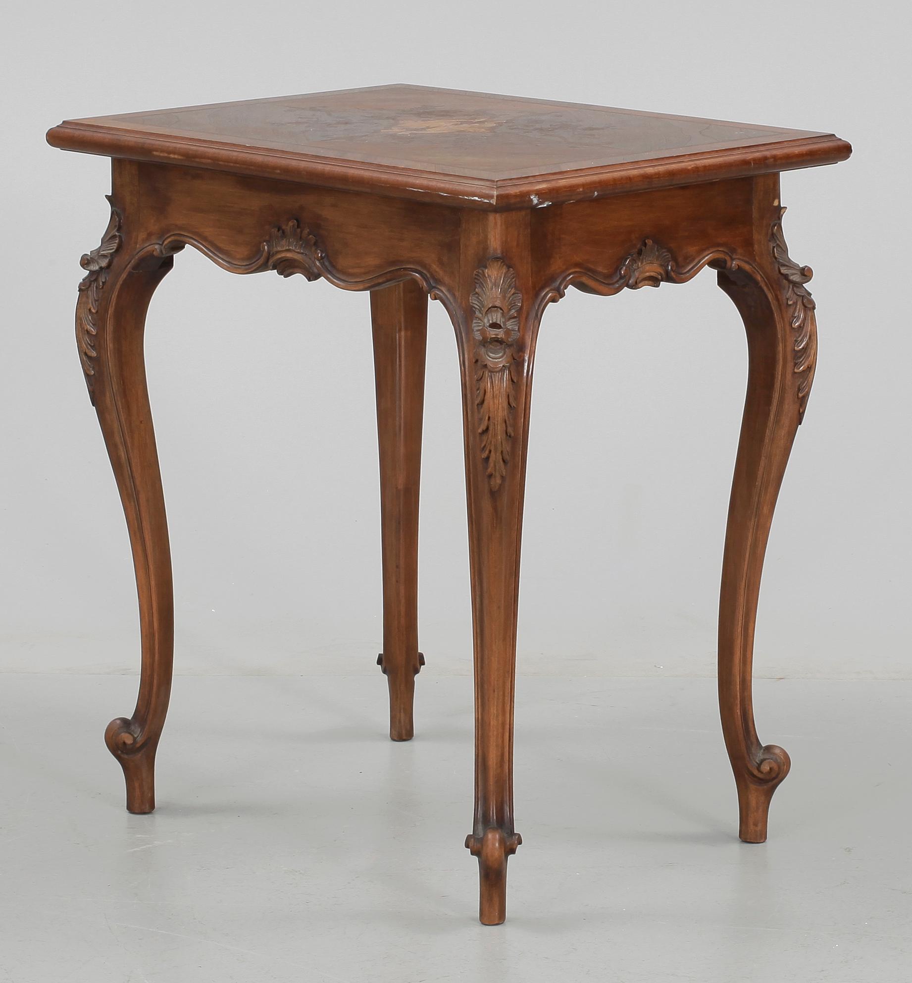 SALONGSBORD, Louis XV-stil, Frankrike, 1900-talets slut.