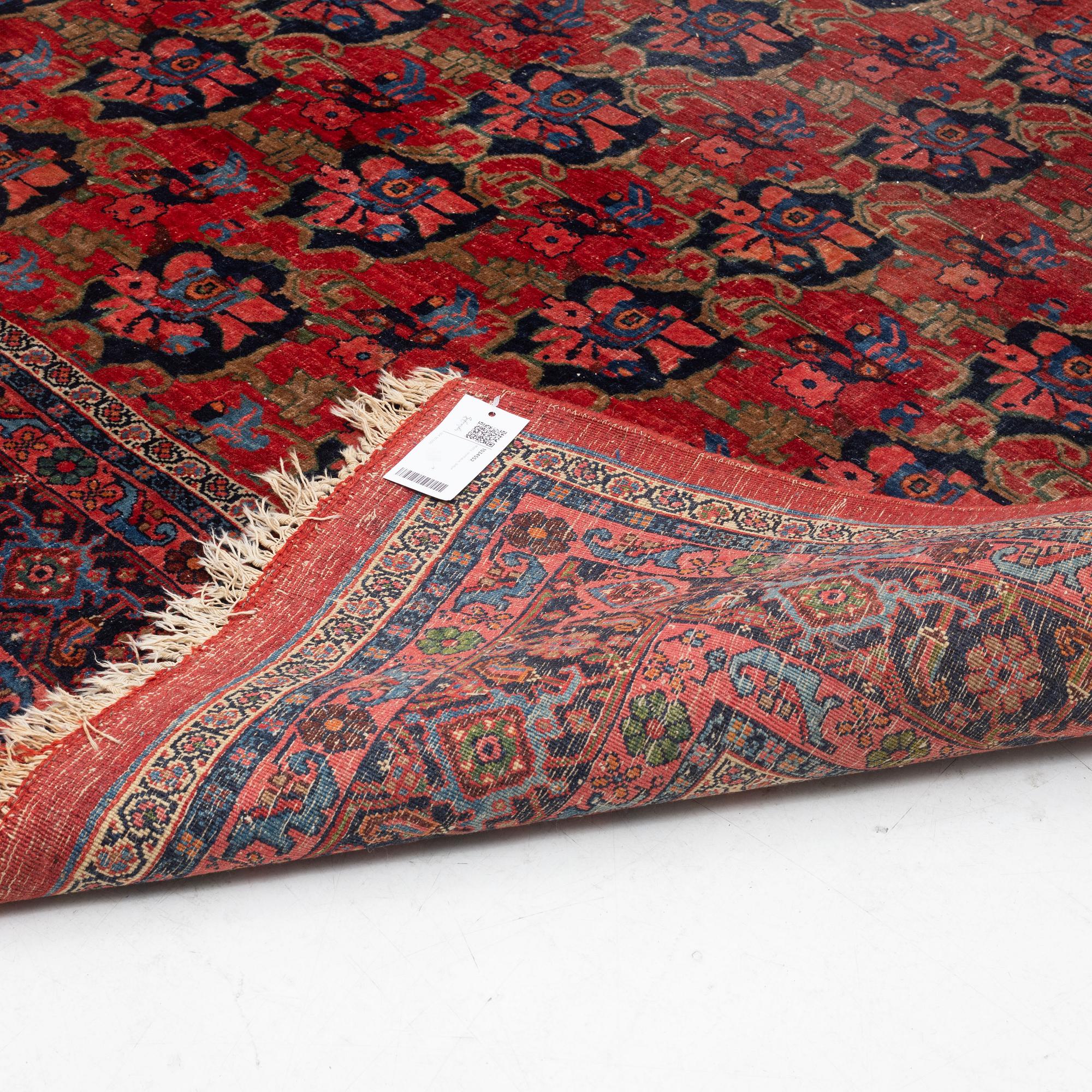 A carpet, Bidjar, circa 350 x 265 cm.