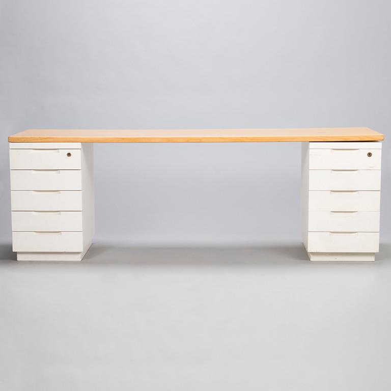 ALVAR AALTO, a late 20th century writing desk for Artek.