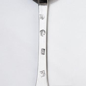 A pair of English trefid silver rat-tail spoons, London 1691. Possibly mark of James Lapley.