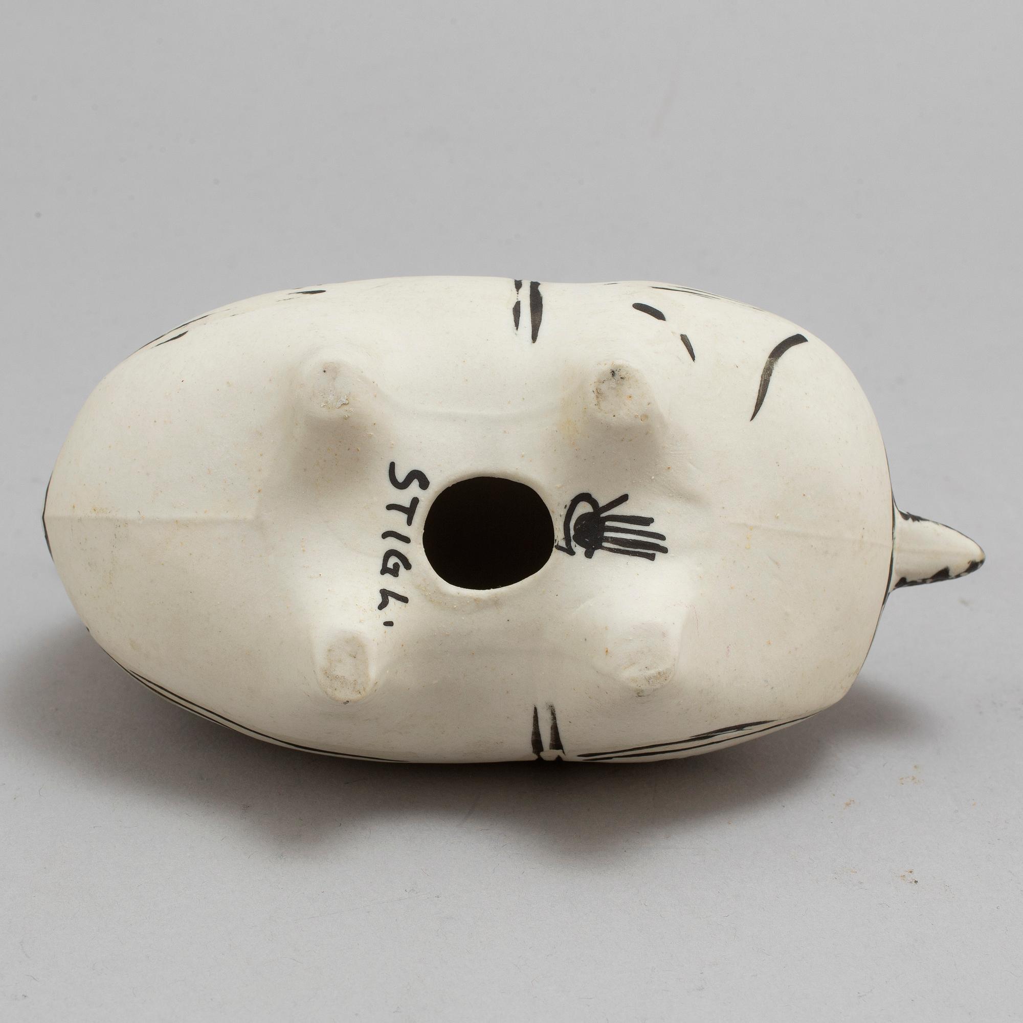STIG LINDBERG, figurin, stengods, "Springare", Gustavsberg studio.