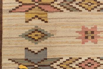 Märta Måås-Fjetterström, A carpet, "Vit botten", flat weave, ca 400 x 292 cm, signed MMF.