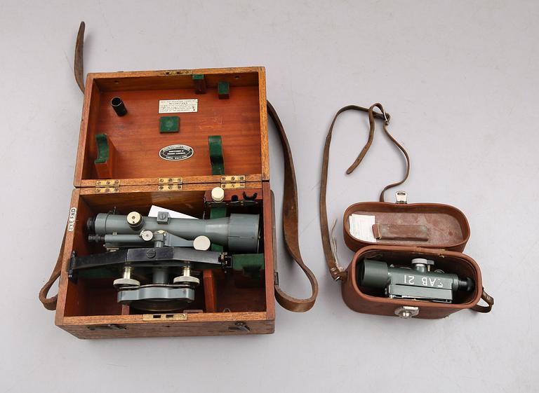 MÄTINSTRUMENT, 2 st, England, 1900-talets första hälft.