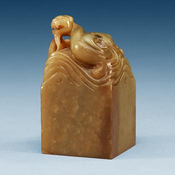 A nephrite seal, presumably late Qing dynasty (1644-1912).