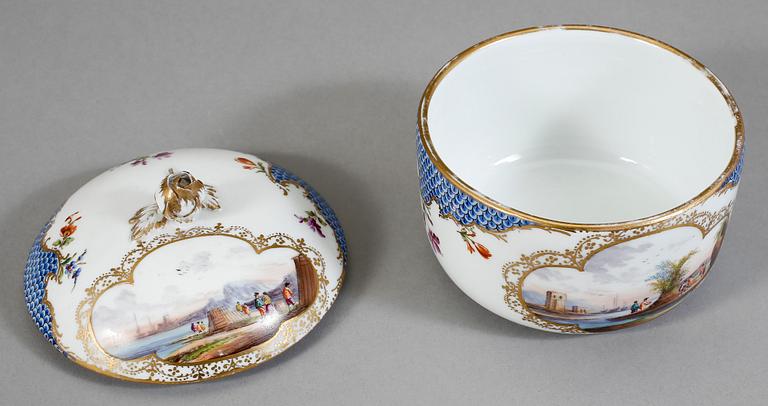 LOCKDOSA, porslin, Meissen, andrasortering, 1800-tal.