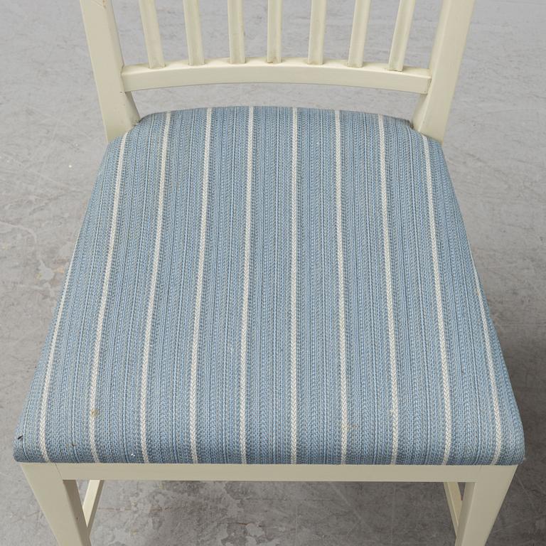 Carl Malmsten, a 'Herrgården' dining table and a set of four 'Vardags' chairs, second half of the 20th Century.