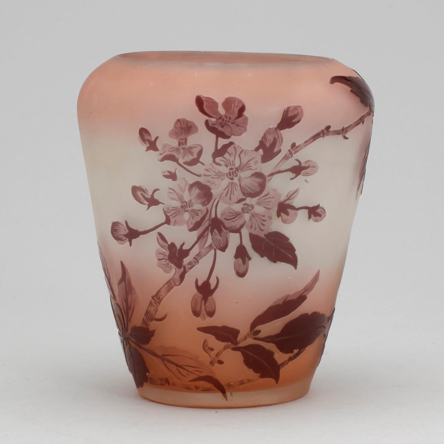 VAS, glas, Émilie Gallé, Frankrike, Jugend 1900-talets början.
