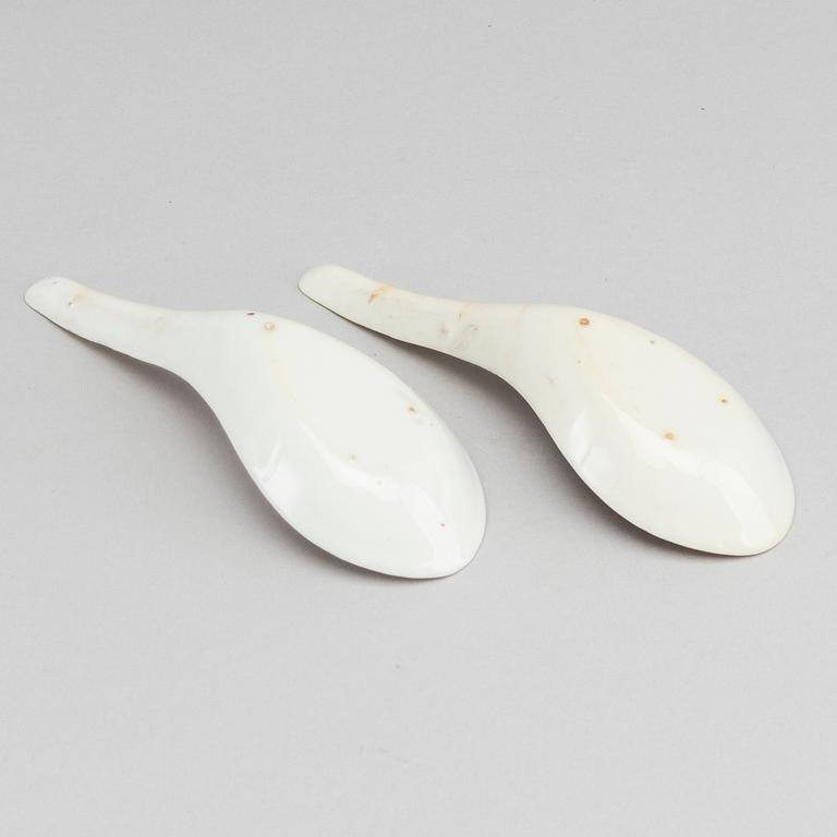 A set of 2 Chinese porcelain spoons later part of the 19th century.