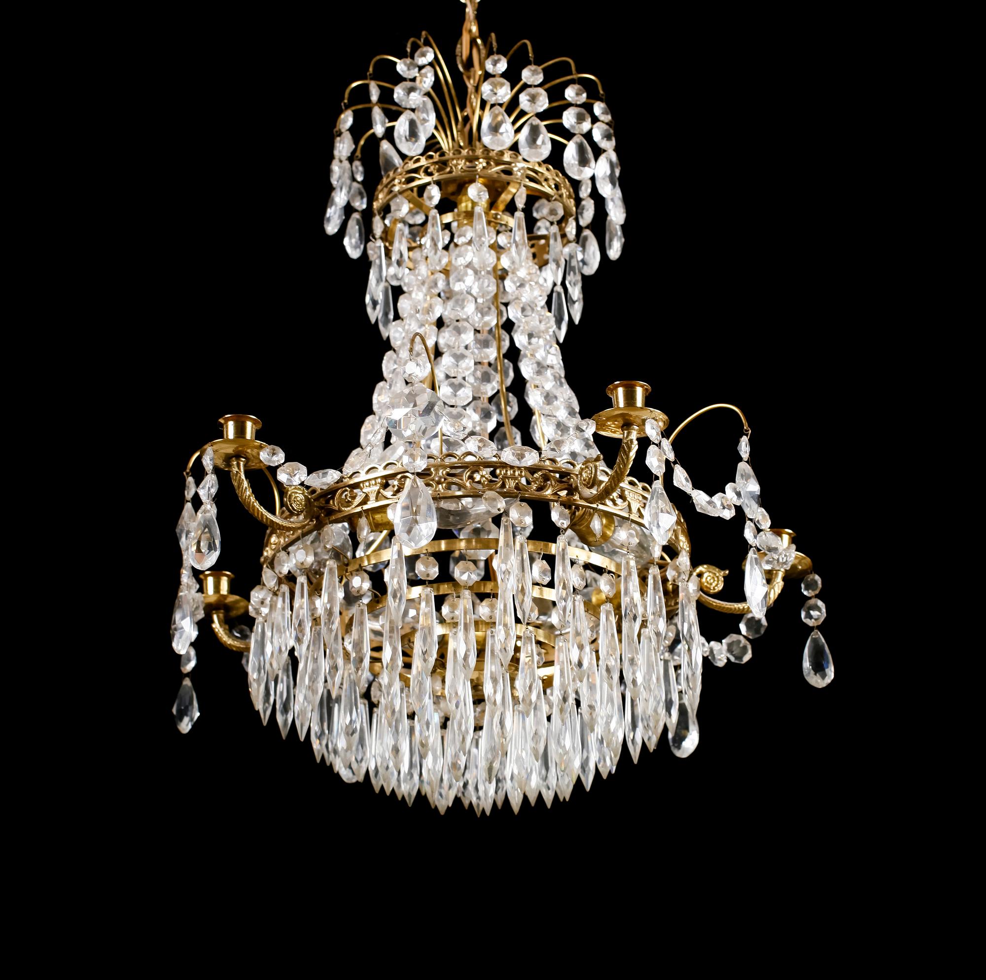 LJUSKRONA, empirestil, 1900-talets mitt. Höjd ca 55 cm.
